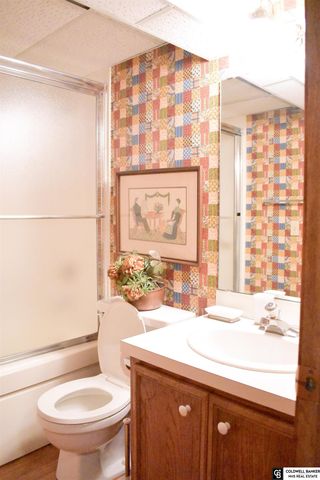 3025 Bonacum Drive, Lincoln, NE 68502