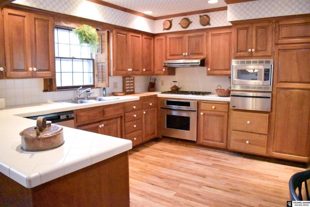 3025 Bonacum Drive, Lincoln, NE 68502