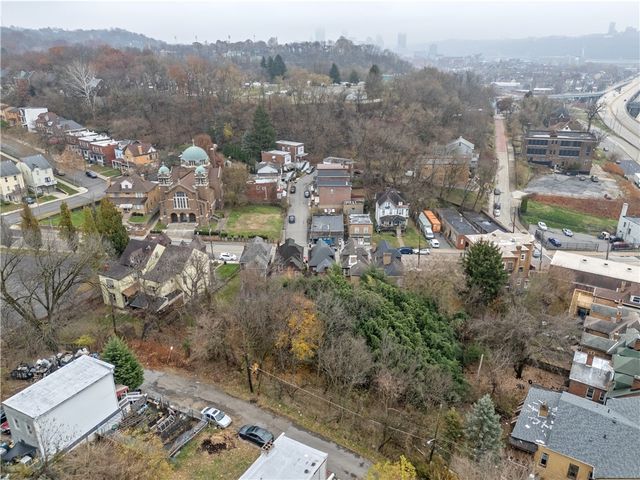 1516 Superior Ave, Brighton Heights, PA 15212