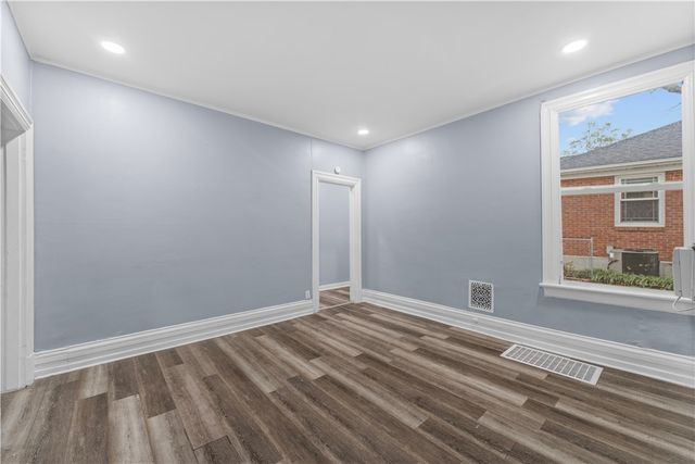 1516 Superior Ave, Brighton Heights, PA 15212