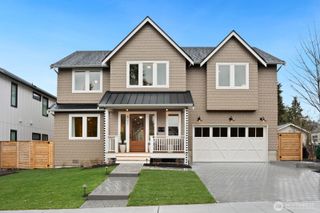 8221 22nd Avenue NE, Seattle, WA 98115