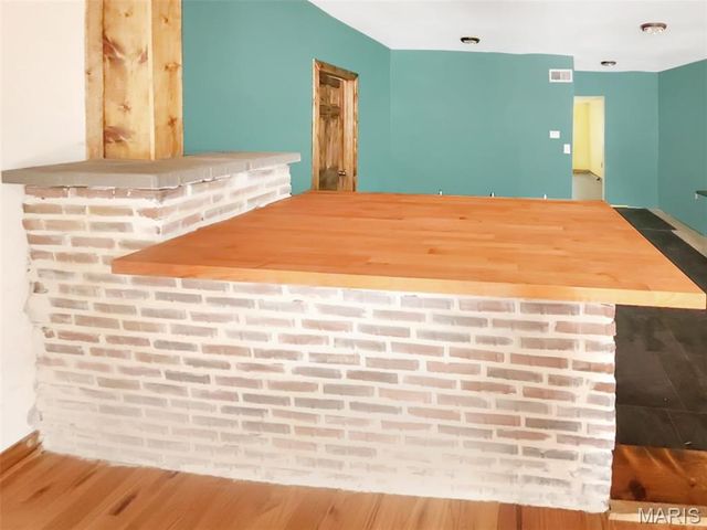 407 E Salling Street, Perry, MO 63462