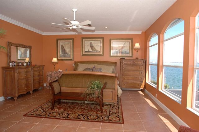 202 SAND KEY ESTATES DRIVE, Clearwater Beach, FL 33767