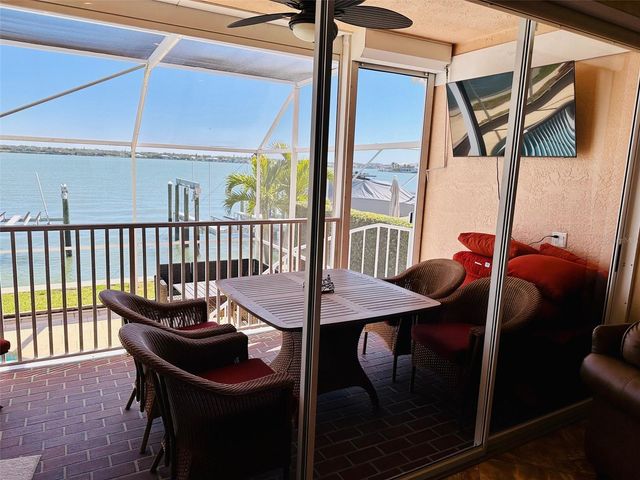 202 SAND KEY ESTATES DRIVE, Clearwater Beach, FL 33767