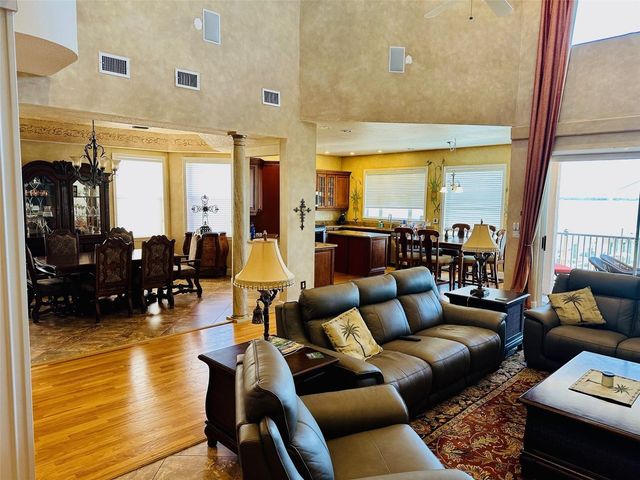 202 SAND KEY ESTATES DRIVE, Clearwater Beach, FL 33767