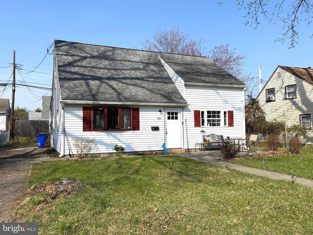 321 W CHESTNUT ST, Pottstown, PA 19464