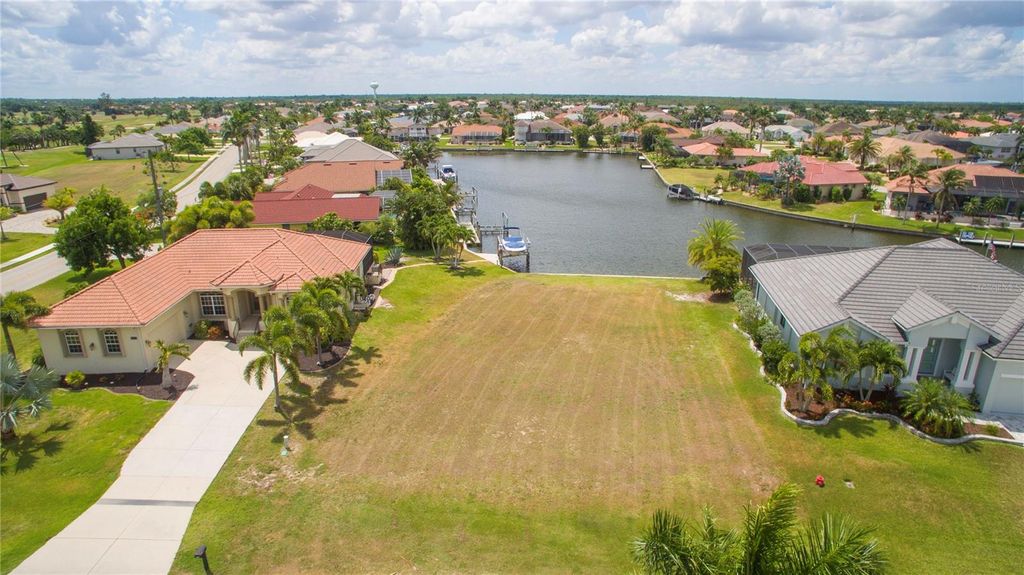 507 MADRID BOULEVARD, Punta Gorda, FL 33950