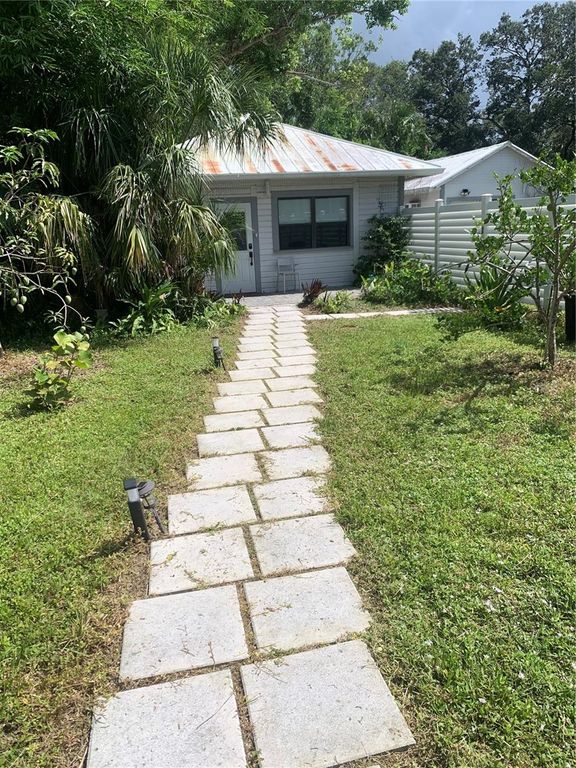 2525 ASHTON ROAD, Sarasota, FL 34231