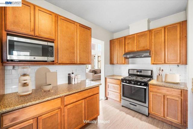 2042 Dahlia Cmn, Livermore, CA 94551