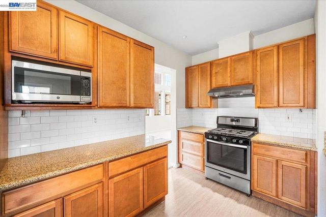 2042 Dahlia Cmn, Livermore, CA 94551