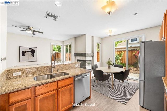 2042 Dahlia Cmn, Livermore, CA 94551