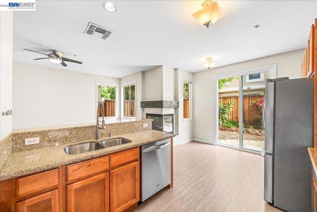 2042 Dahlia Cmn, Livermore, CA 94551