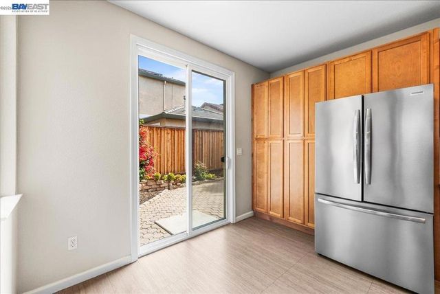2042 Dahlia Cmn, Livermore, CA 94551