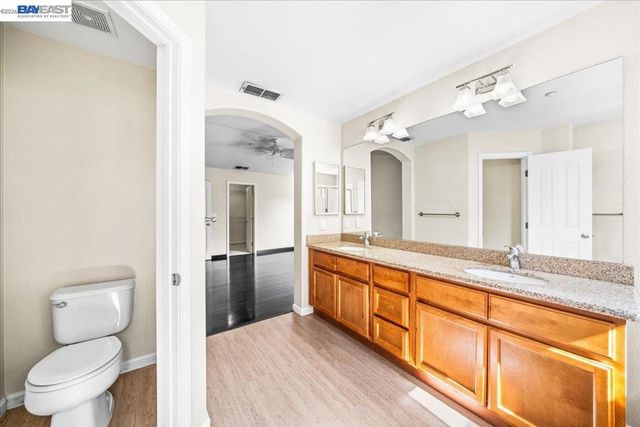 2042 Dahlia Cmn, Livermore, CA 94551