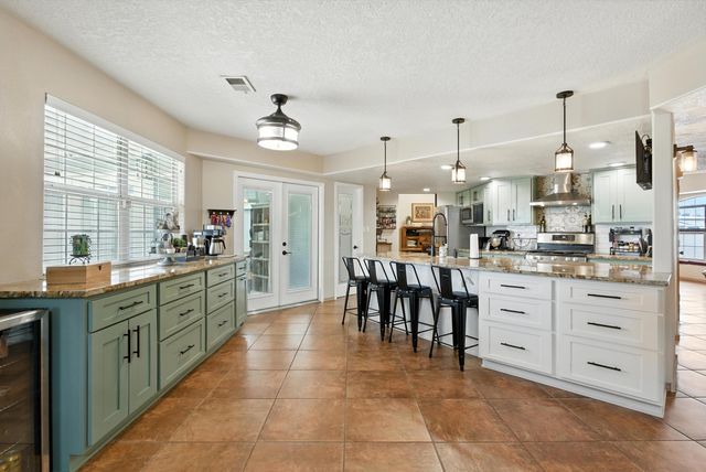 6892 AUGUSTA HILLS Drive NE, Rio Rancho, NM 87144