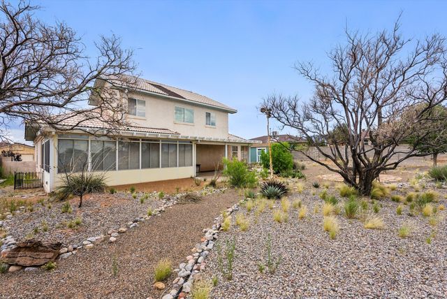 6892 AUGUSTA HILLS Drive NE, Rio Rancho, NM 87144