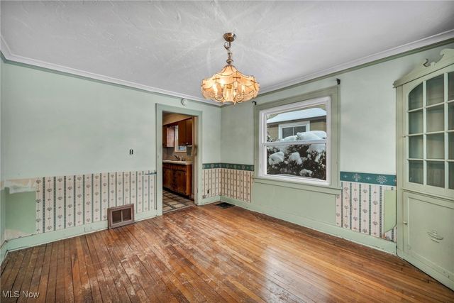 123 Ellenwood Avenue, Bedford, OH 44146