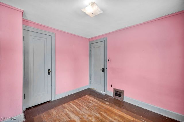 123 Ellenwood Avenue, Bedford, OH 44146