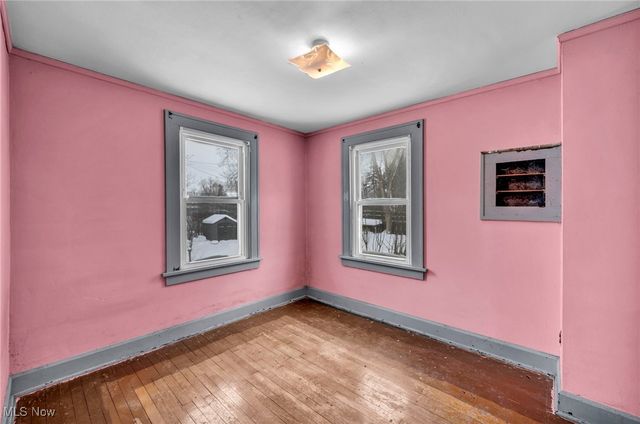 123 Ellenwood Avenue, Bedford, OH 44146