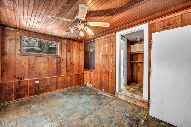 123 Ellenwood Avenue, Bedford, OH 44146