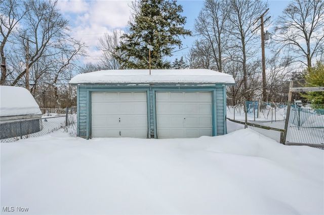 123 Ellenwood Avenue, Bedford, OH 44146