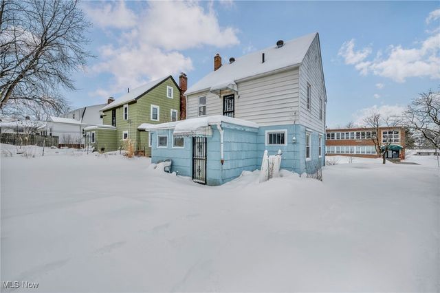 123 Ellenwood Avenue, Bedford, OH 44146