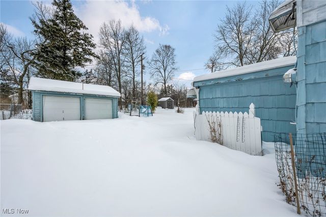 123 Ellenwood Avenue, Bedford, OH 44146