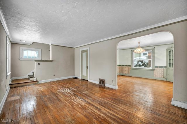 123 Ellenwood Avenue, Bedford, OH 44146