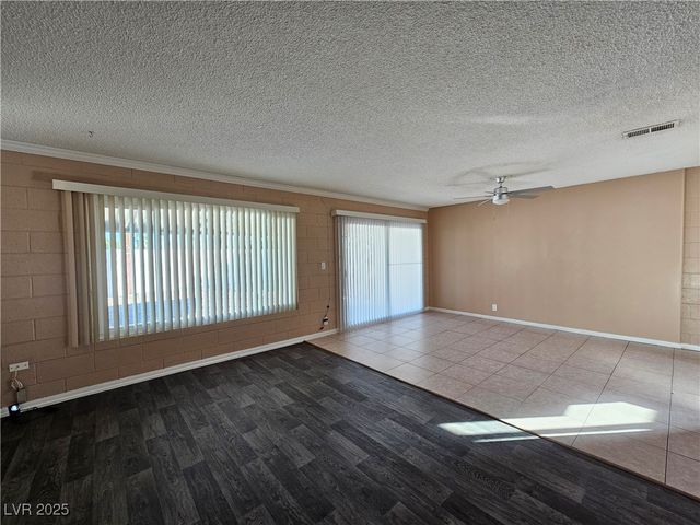 5458 Prince Scotty Street, Las Vegas, NV 89119