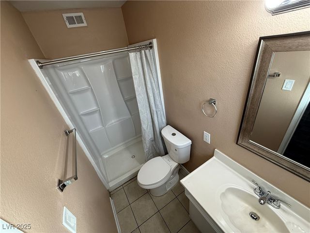 5458 Prince Scotty Street, Las Vegas, NV 89119