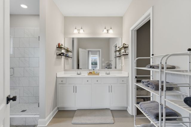 606 Oakvale Ln, Mount Juliet, TN 37122