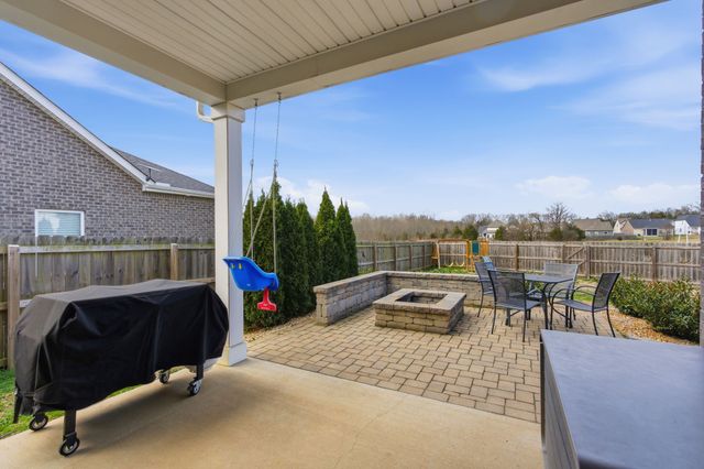 606 Oakvale Ln, Mount Juliet, TN 37122