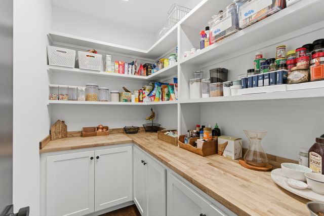 606 Oakvale Ln, Mount Juliet, TN 37122