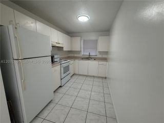 2224 Pierce St 26, Hollywood, FL 33020