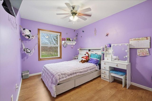 84 S 275 W, Valparaiso, IN 46385