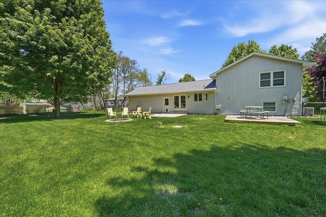 84 S 275 W, Valparaiso, IN 46385