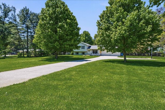84 S 275 W, Valparaiso, IN 46385