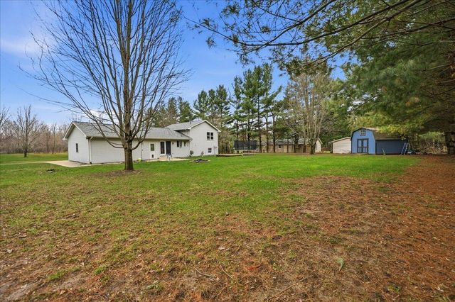 84 S 275 W, Valparaiso, IN 46385