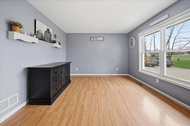 84 S 275 W, Valparaiso, IN 46385