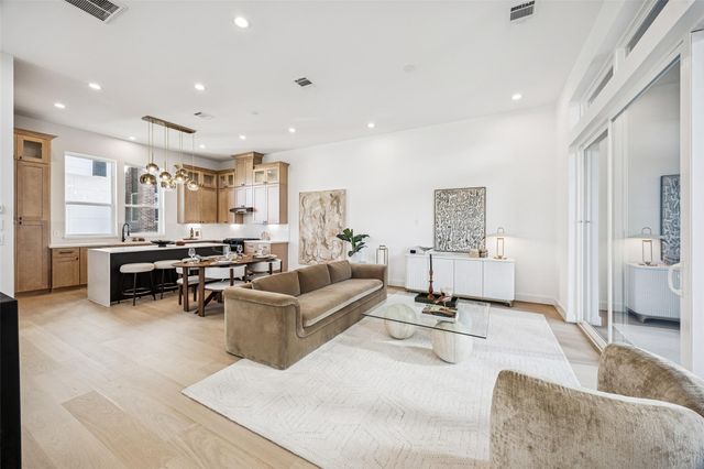 3008 Lamar Street, Houston, TX 77003