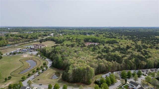 310 Canaan CIR, Suffolk, VA 23435