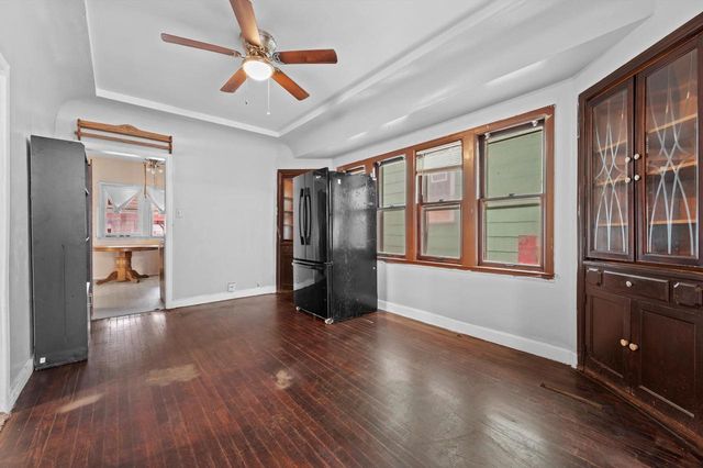 1016 35th Street, Milwaukee, WI 53215