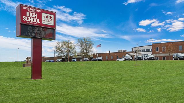 3416 Sarah Drive, Zion, IL 60099