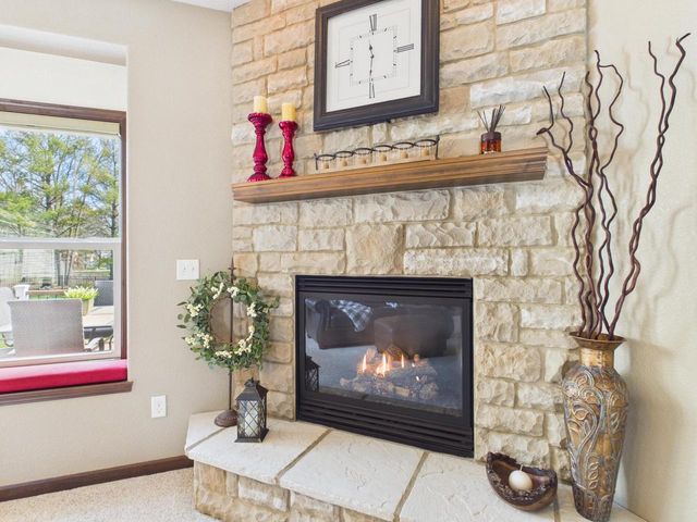 W272N387 Hilltop DRIVE, Waukesha, WI 53188