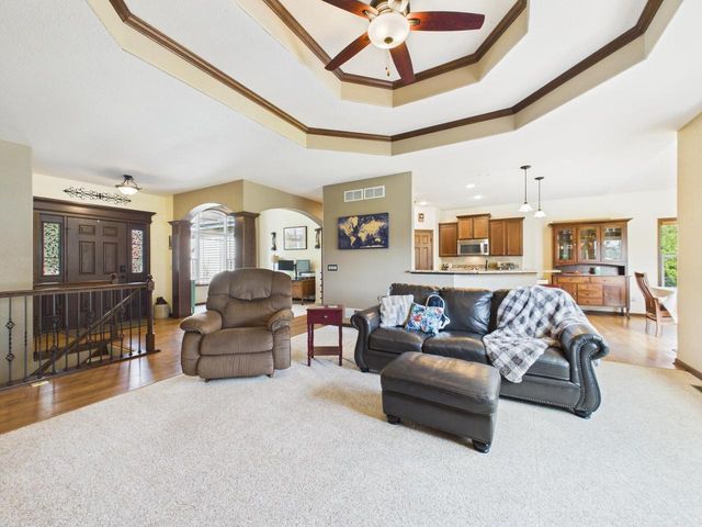 W272N387 Hilltop DRIVE, Waukesha, WI 53188