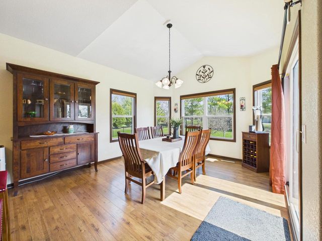 W272N387 Hilltop DRIVE, Waukesha, WI 53188
