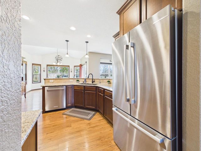 W272N387 Hilltop DRIVE, Waukesha, WI 53188