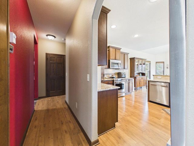 W272N387 Hilltop DRIVE, Waukesha, WI 53188
