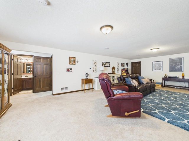 W272N387 Hilltop DRIVE, Waukesha, WI 53188