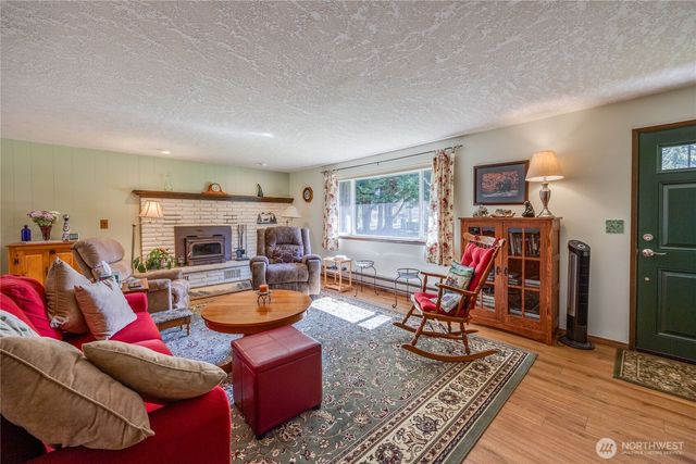 70 Starry Road, Sequim, WA 98382